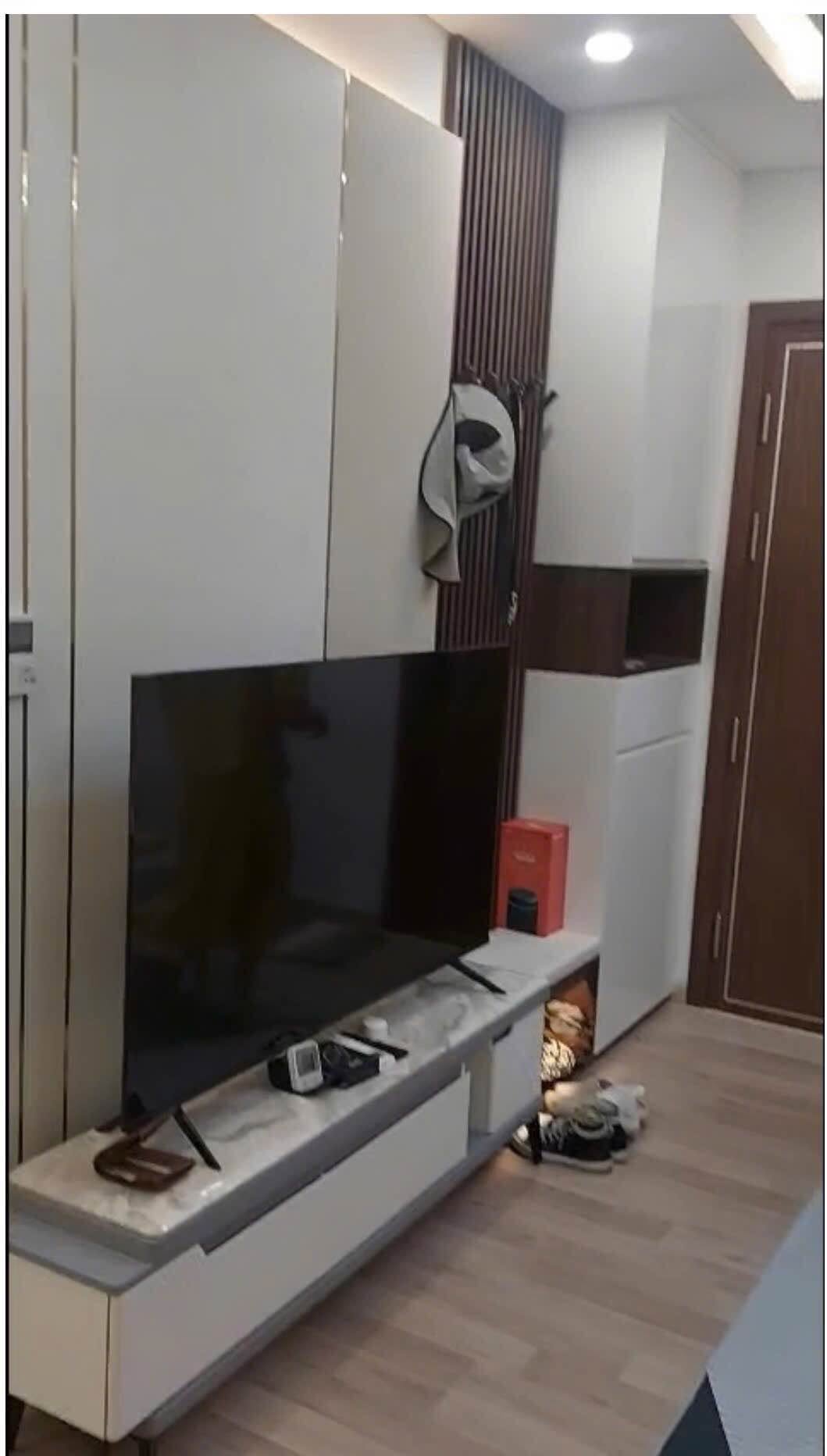 CT1 Luxury Riverside