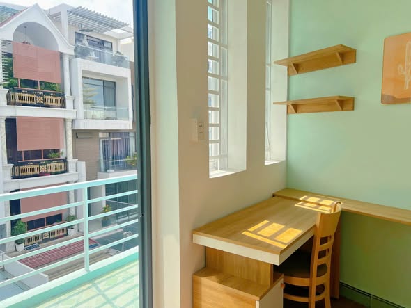 Cách Mạng Tháng 8