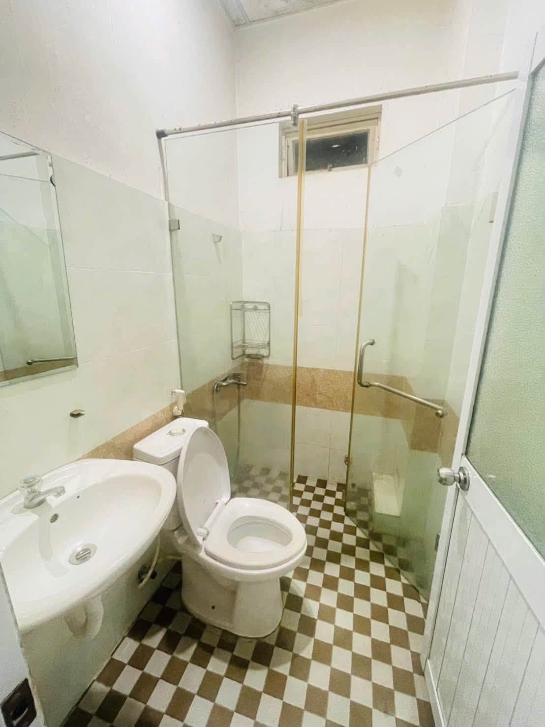 Kiệt Đặng Tất