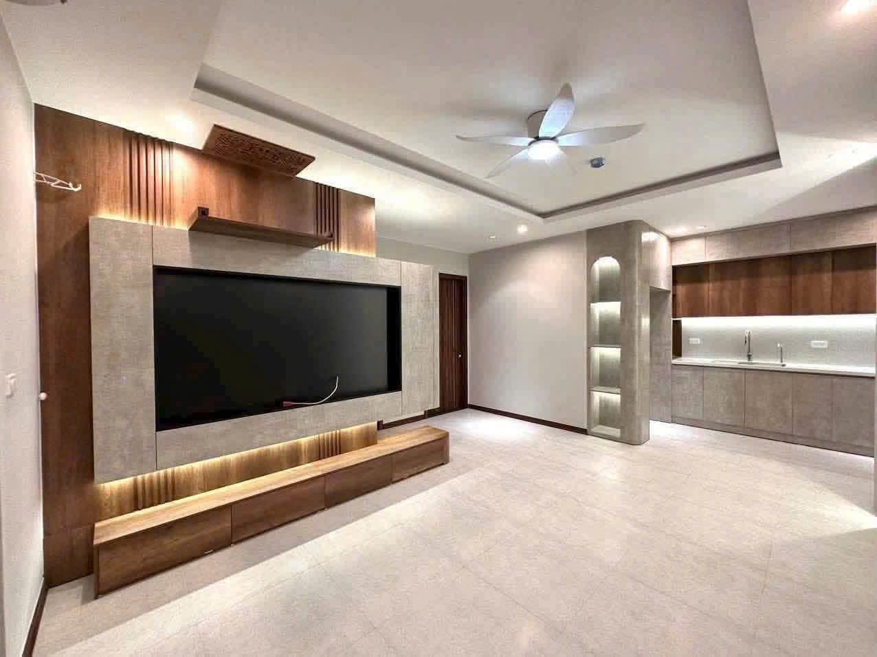 389 Dream Home