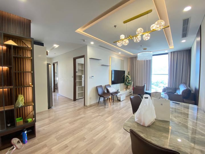 CT1 RiverSide Luxury