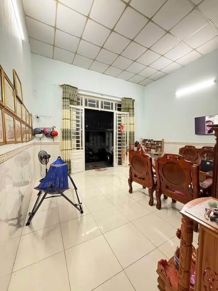 Gần Chợ Quang Thắng