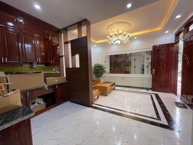 Nhà Nguyên Căn Ngõ 541 Bát Khối